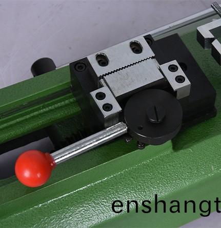 手動(dòng)(dong)拉(la)力機(jī)